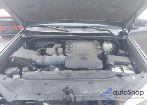 2020 Toyota 4Runner Nightshade Special Edition from USA, damaged, VIN JTEBU5JR0L5812571